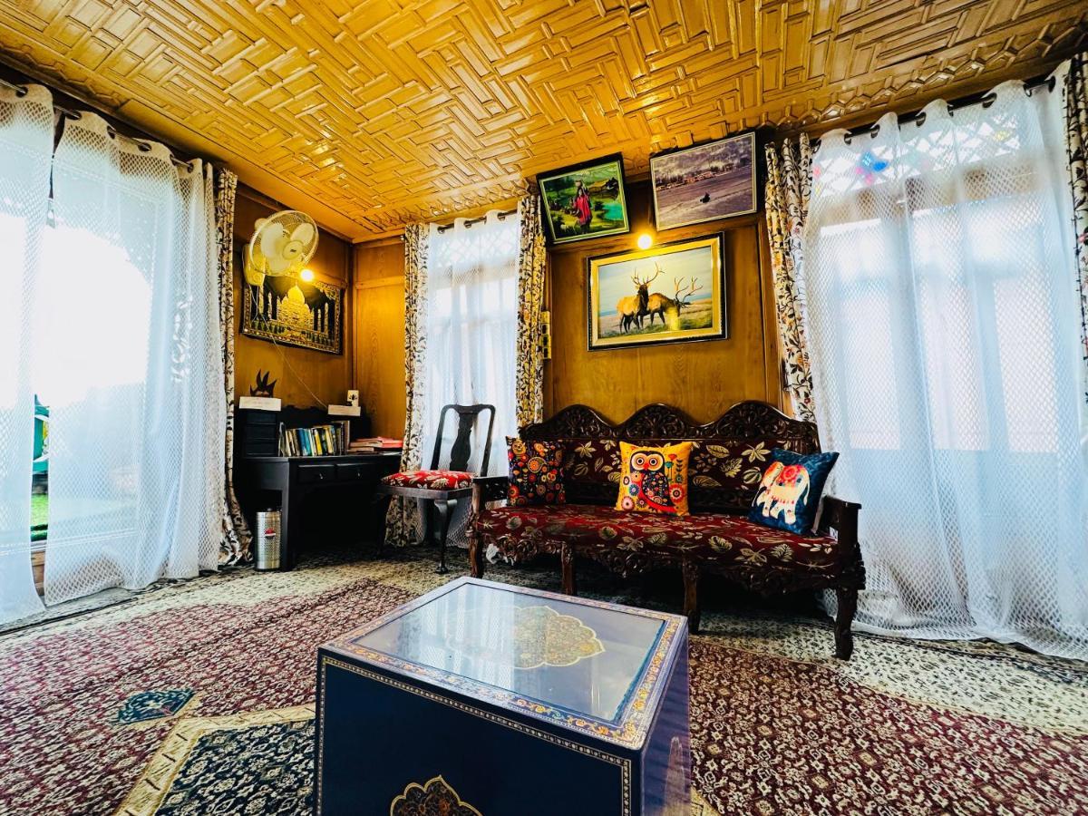 Bed and Breakfast Houseboat New Retreat Group Срінагар Екстер'єр фото